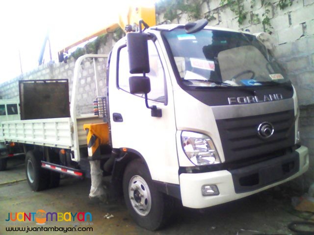 6 Wheeler Boom Truck  3.2Tons  (Yuchai Engin