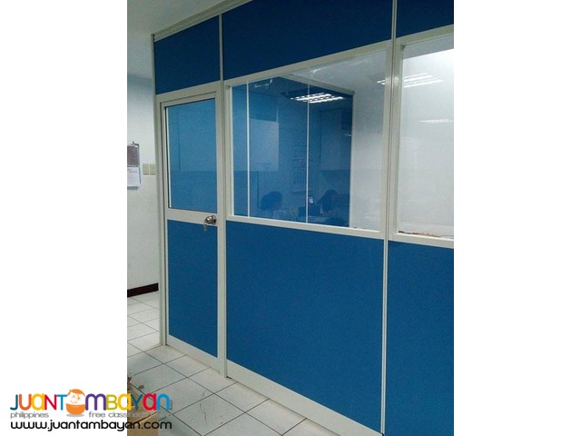 Floor to Ceiling Partition with Glass