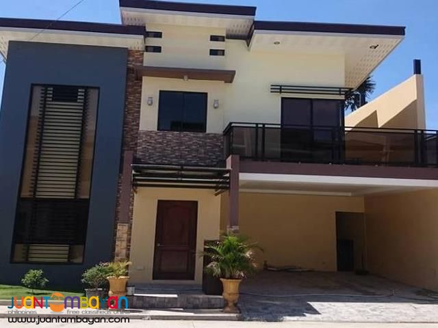 4Bedroom Detached House and Lot for Sale in Mandaue City