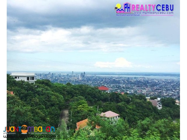 5BR, 380m² - 3 STOREY OVERLOOKING HOUSE AT THE HEART OF CEBU CITY