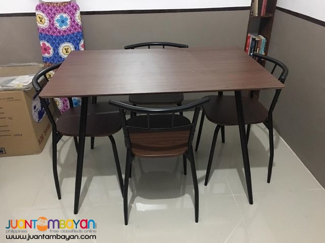 Dining set Dining set