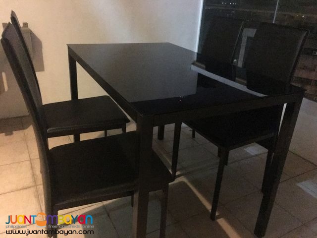 Dining set (glass table)
