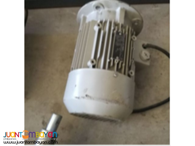 SIEMENS 1.5KW(2HP) 4 Pole Vertical motor