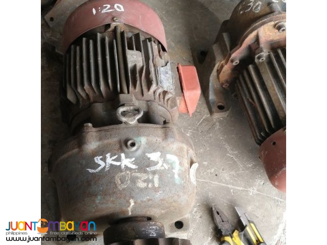  SKK 3.7KW(5HP) reduction motor