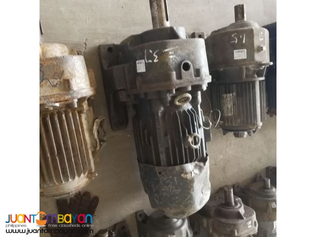 MITSUBISHI 3.7KW(5HP) speed reduction motor