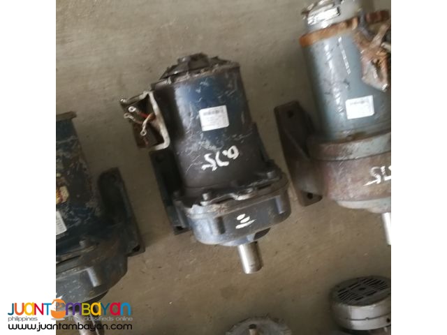 MITSUBISHI 0.75KW speed reduction motor