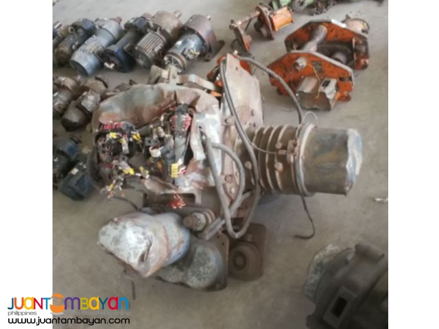 HITACHI 2.8 Slow wire rope hoist