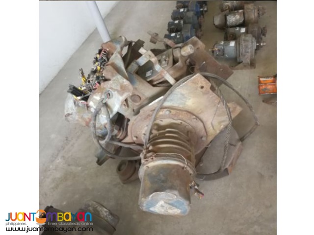 HITACHI 2.8 Slow wire rope hoist