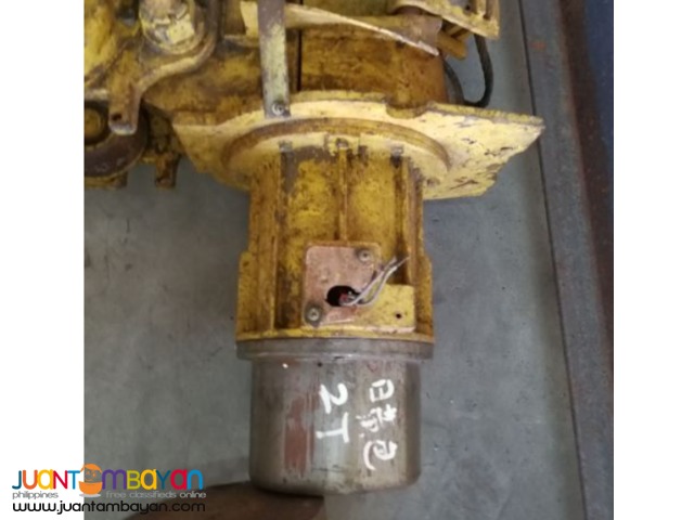 HITACHI yellow 2T wire rope hoist