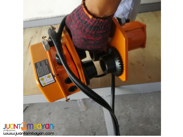 Double smooth 0.5T sports car