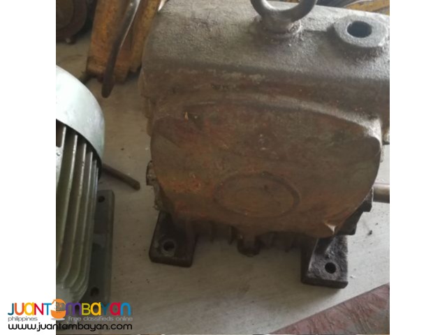 The 100 wheel reducer in Japan