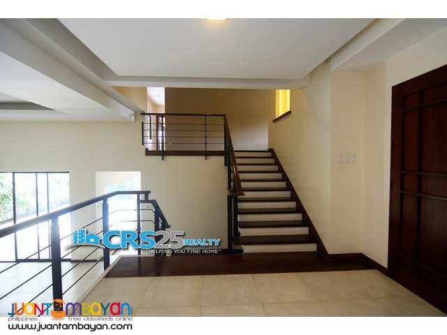 House with Swimming Pool in Mandaue Cebu