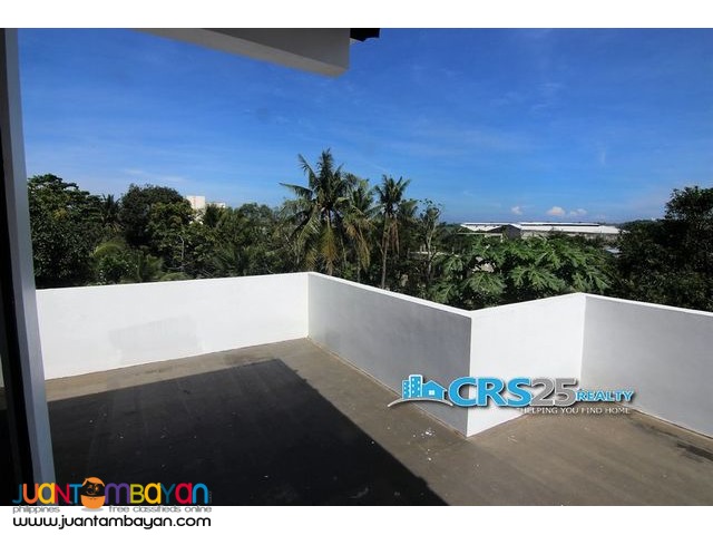 3 Bedroom House with Roof Deck in Liloan Cebu