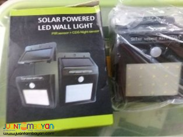 SOLAR POWERED LED WALL LIGHT