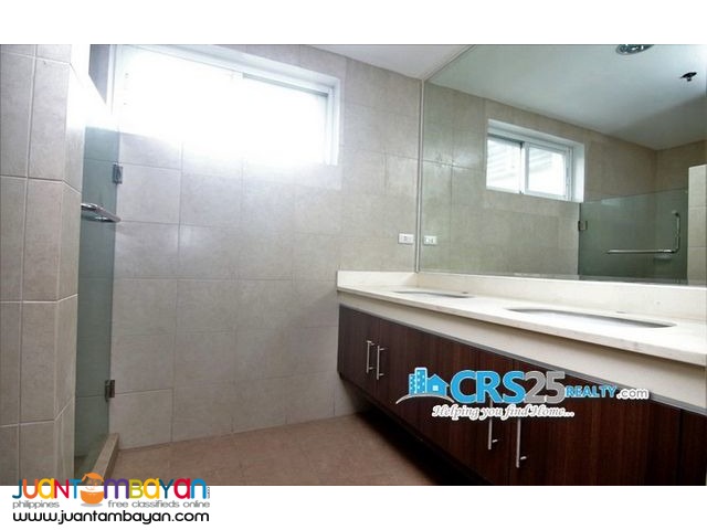 For Sale!! 3 Bedrooms Condo Unit in Padgett Place Cebu City