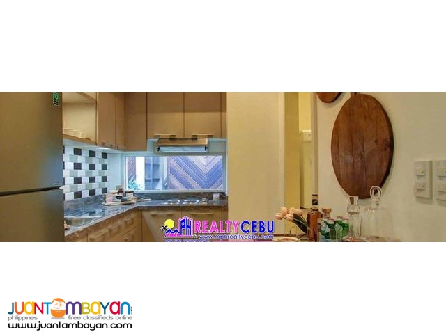 32 SANSON - SOLIHIYA BY ROCKWELL 2BR CONDO WITH PARKING SLOT