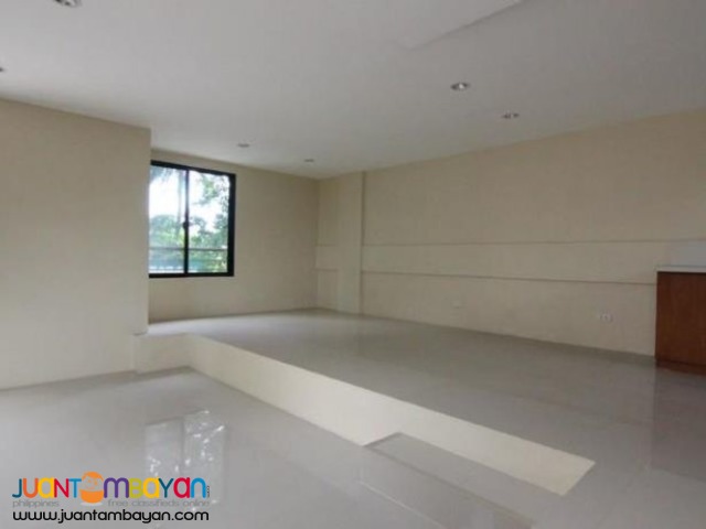 For sale house in lot in busay cebu city