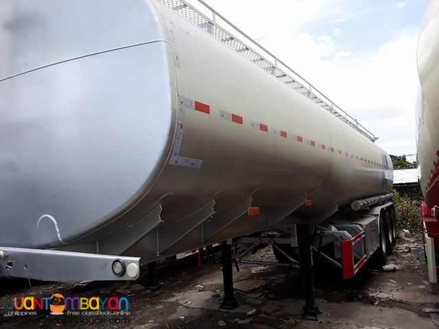 Tri-Axle 30KL Carbon Steel Fuel Traile