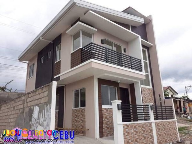 4BR 92.19m² House For Sale in Talisay View Homes