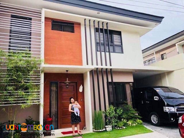 Rush for sale house inside Paseo Arcenas Banawa Cebu City