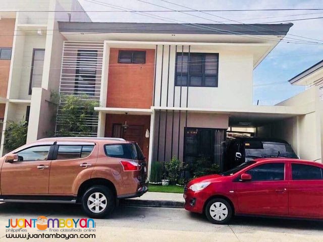 Rush for sale house inside Paseo Arcenas Banawa Cebu City