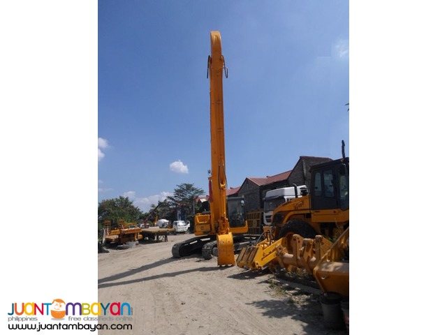 CDM 6235 Hydraulic Excavator 