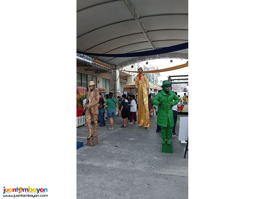 Dancing mimes, Juggler, unicycle, stilt walker, roaming performers