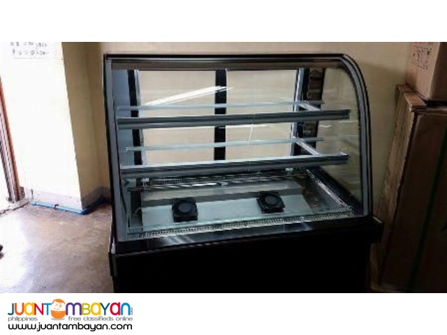 Cake Chiller 3ft. Curved Glass (Brand New)