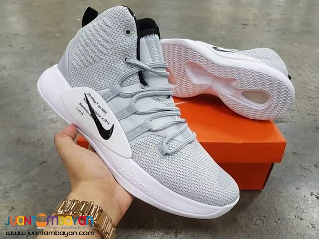 nike basketball shoes hyperdunk