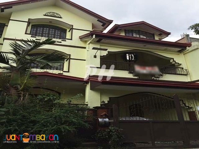 Comfy Townhouse in Tandang Sora Near Sauyo Quezon City PH1108 