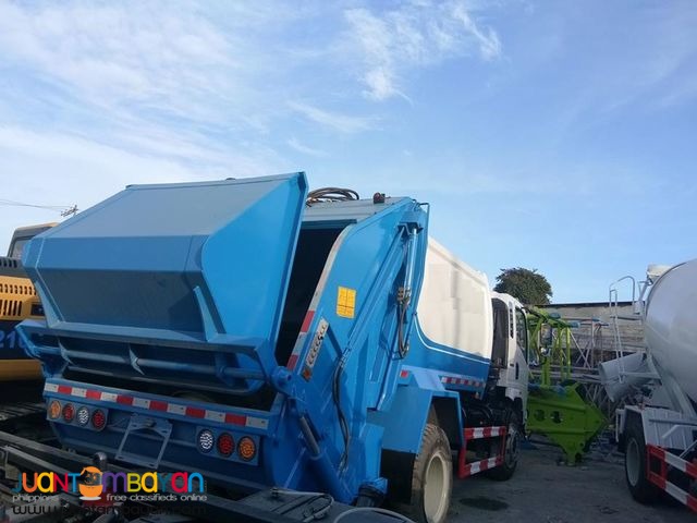 6 Wheeler Garbage Compactor 5m³