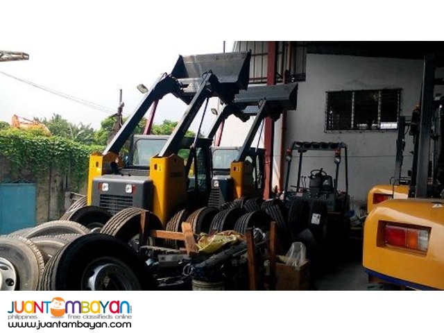 CDM307 Skid Loader