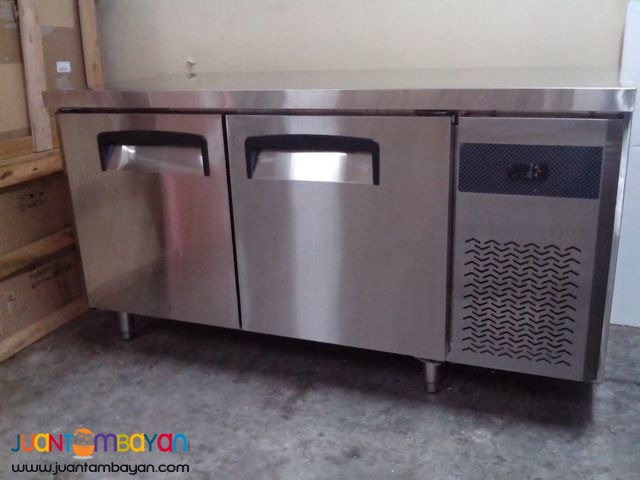 1.2m Under counter Chiller 1.2m Under counter Chiller