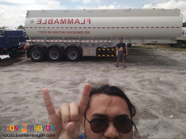 Tri-Axle 30KL Carbon steel fuel tanker Tri-Axle 30KL Carbon steel fuel tanker