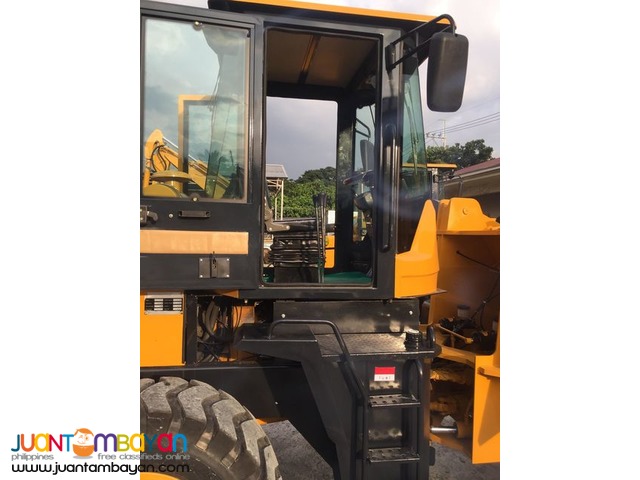 HQ25-30 Backhoe Loader