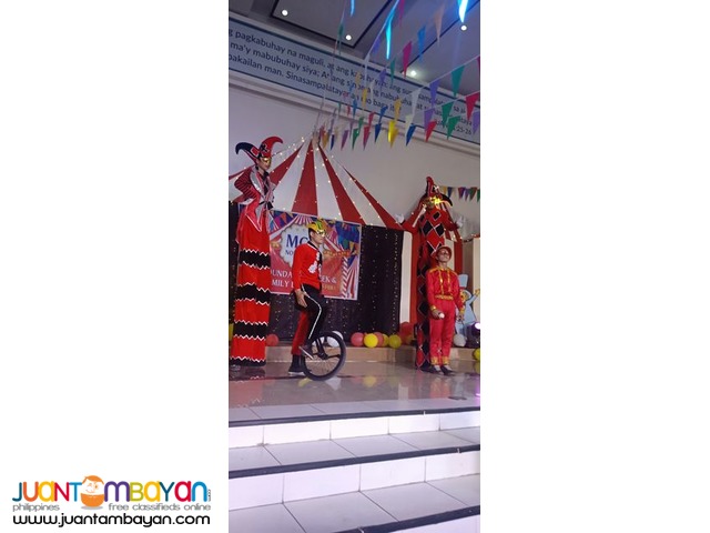 Stilt walker for school event