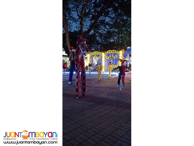 Stilt walker for school event