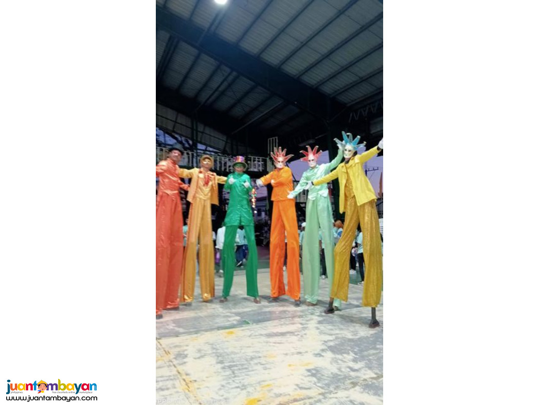 Stilt walkers, stilts, walking stilt for event and birthday party