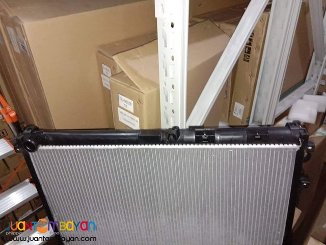 Toyota Land cruiser LC200 radiator