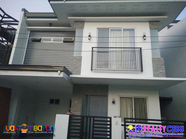 Single Attached 4 BR House at 7th Avenue Res. in Mandaue Cebu