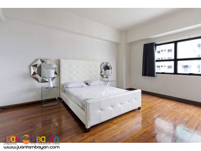 Fully Furnished 3 Bedroom unit at Avalon Condominium Ayala 