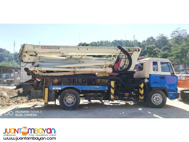 Pumpcrete Truck 6 Wheeler Isuzu 8pd1 Engine