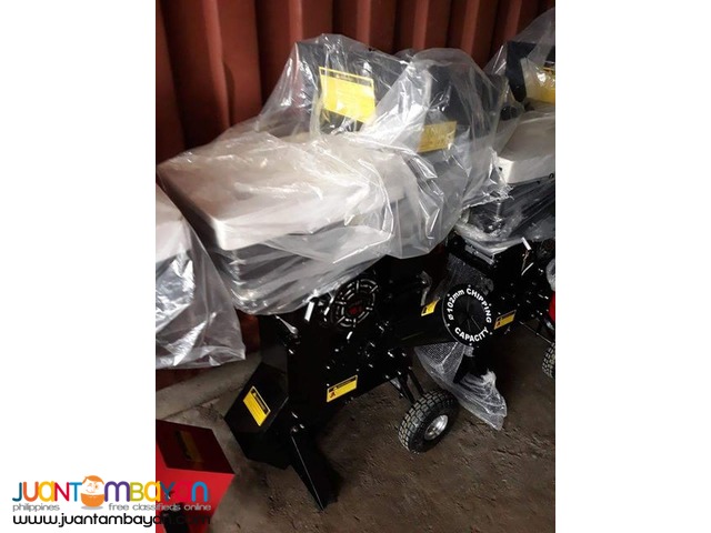 ALL NEW wood chipper for sale only