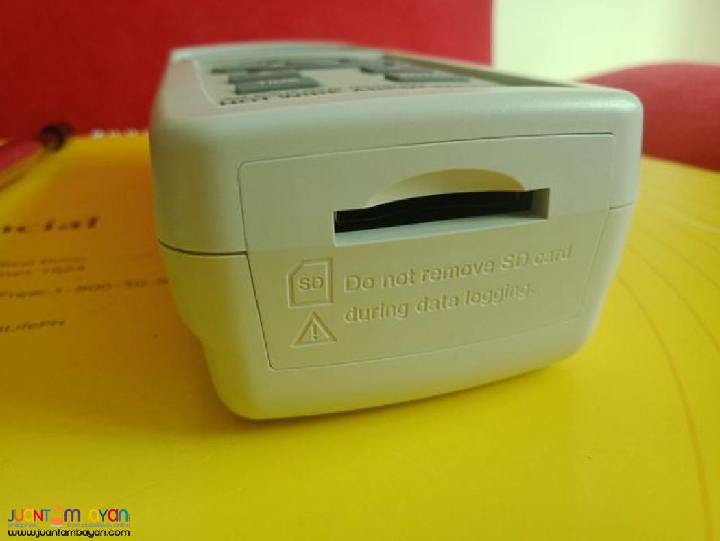 LUTRON Datalogging Hot Wire Anemometer, AM-4224SD