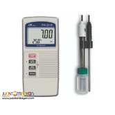 pH Meter, Digital pH Meter with ATC, Portable pH Meter, Lutron PH-221E