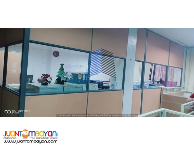 Floor To Ceiling Office Partition Fabric With Glass Tina