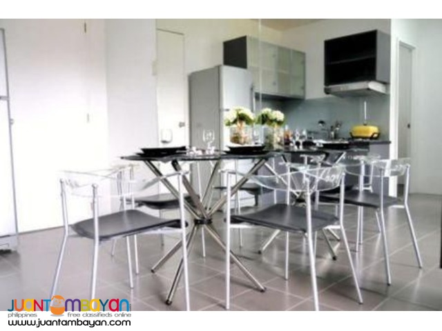 CONDO UNIT FOR SALE WITH A NICE PLACE BEHIND FEU NRMF QC