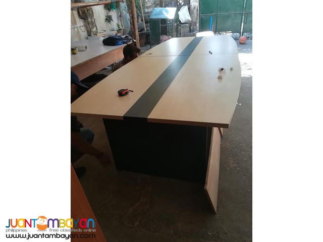 CUSTOMIZED CONFERENCE TABLE