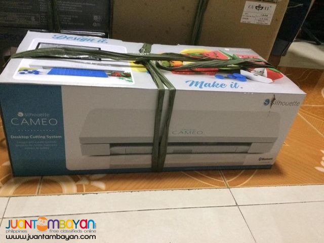 Silhouette Cameo 3 Cutter Plotter