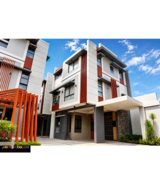 qC 3 BR townhouse for sale minutes to S&R Munoz